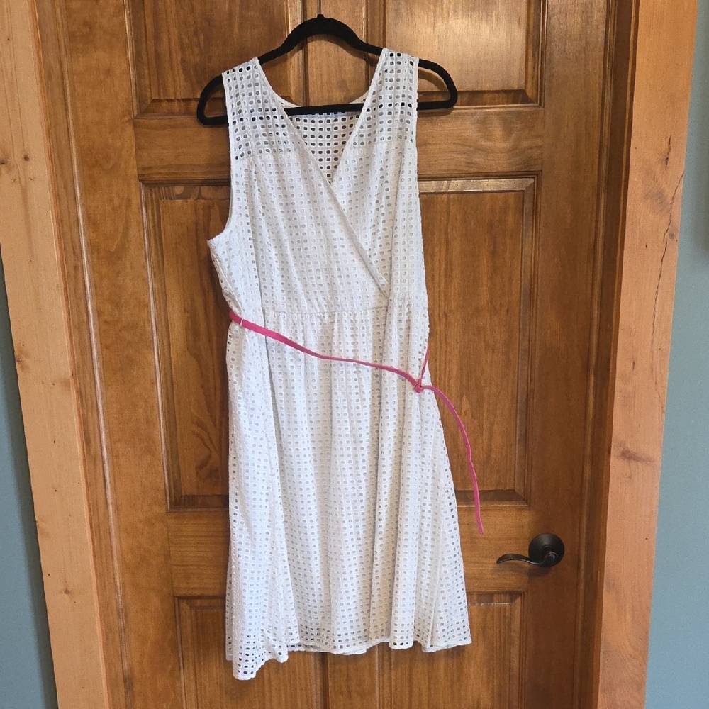 EUC Lane Bryant White Eyelet Midi Dress with Pink Accent Size 22